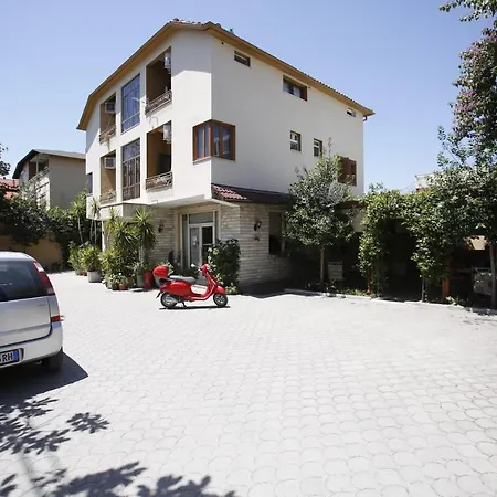 Akropoli Ξενοδοχείο 3*