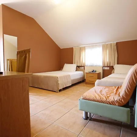 Hotell Akropoli 3*